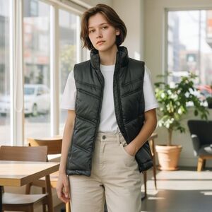 Merona Women's Puffer Quilted Sleeveless Vest Full Zip Black Size M